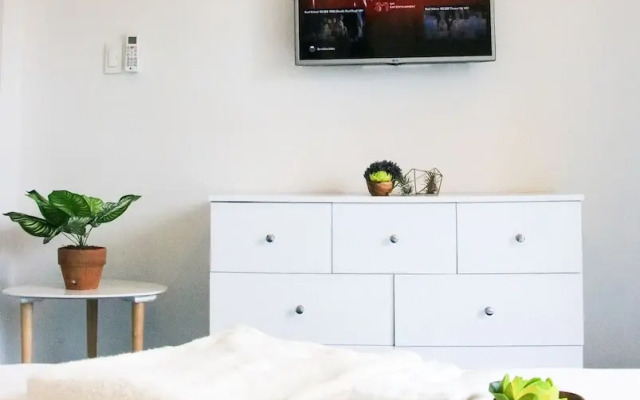 Indigo Makati @ BSA Suites