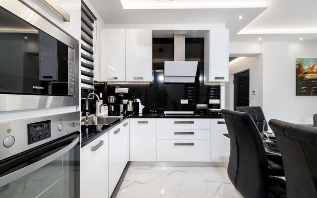 Grande Amore Luxury Villa
