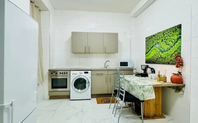 5BR Apt 10min to Matzleinsdorfer