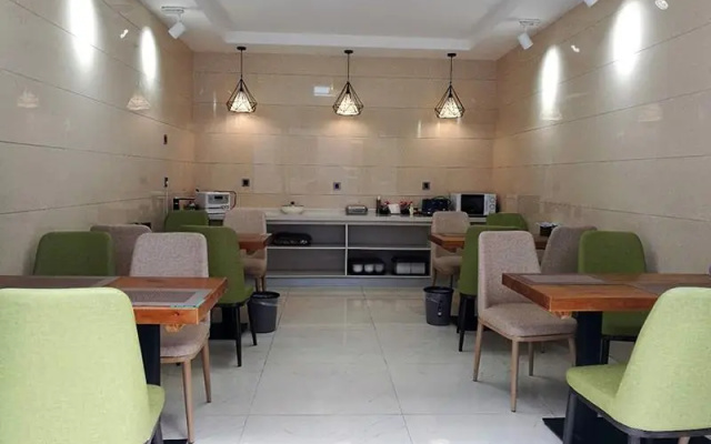 IU Hotels·Shijiazhuang Zhengding Dafosi Government