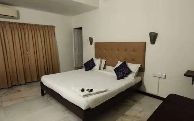 Stayz Inn Teynampet