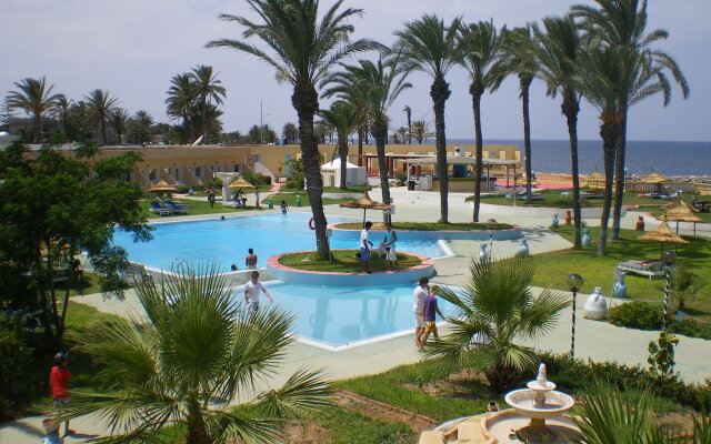 Hotel Les Palmiers Beach Holiday Village