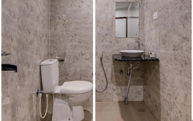 Hotel Skylawn by OYO Rooms