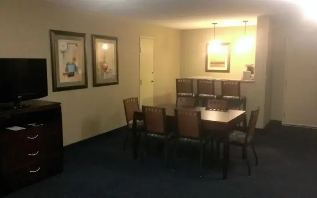 Days Inn Mesa Country Club