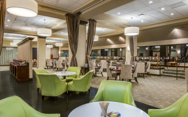 Crowne Plaza Hotel White Plains downtown