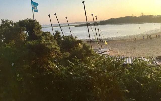 Seaview Escapes