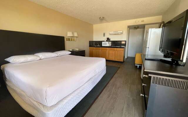 Travelodge by Wyndham Imperial/El Centro