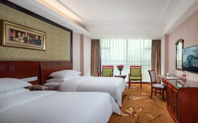 Vienna Hotel Huizhou Zhongxin