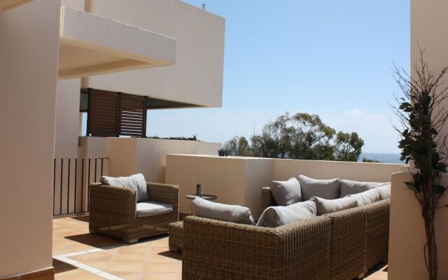 Frontline Penthouse With Private Pool