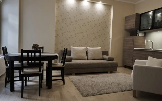 Károlyi Garden Apartment