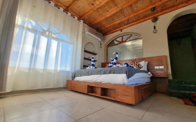 Bedouin Moon Hotel