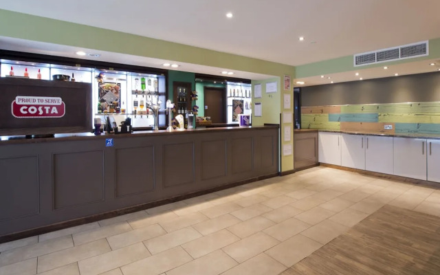 Premier Inn Edinburgh Cc York Place/St James Quarter