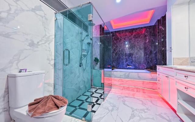 4BD Pool Villa Pattaya with Jacuzzi - Exquisite Pool Villa A
