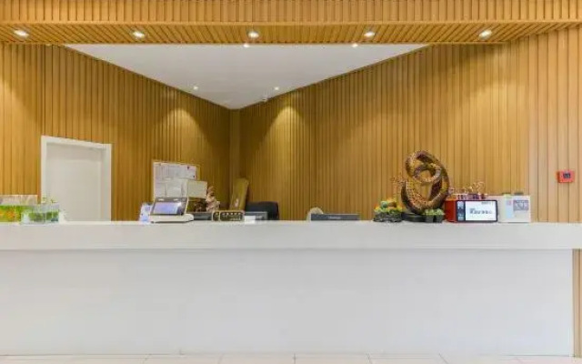 Shanghai Anbo Light Luxury Hotel