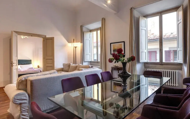 Nerone Apartment by Mamo Florence
