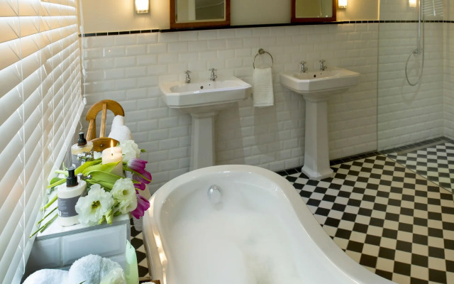 Royal St. Andrews Hotel, Conference Centre & Spa