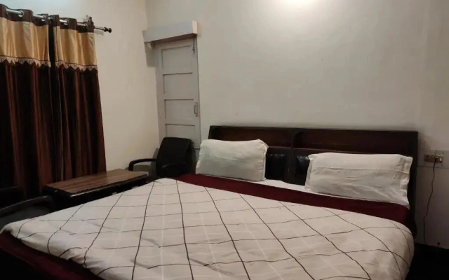 Hotel Royal Dream by OYO Rooms