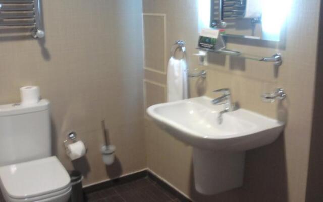 Na Naberezhnoy Vremena Goda