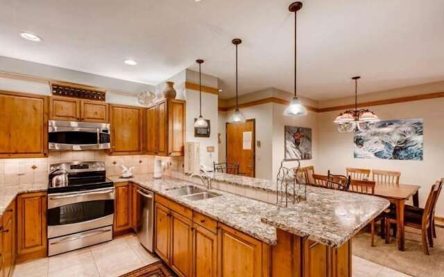 Ski In 3 Bedroom at Chateaux Dumont Keystone