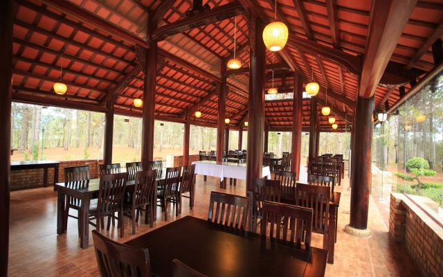 Sam Tuyen Lam Resort