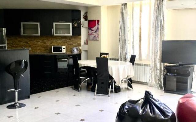 Marikas Apartments