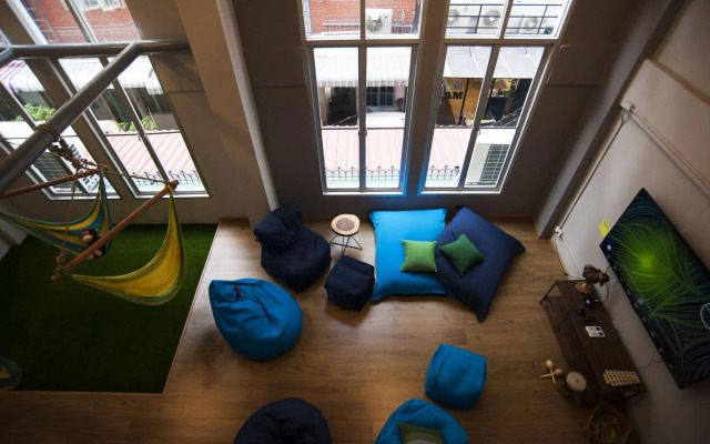 Happy Monkey Hostel Bangkok