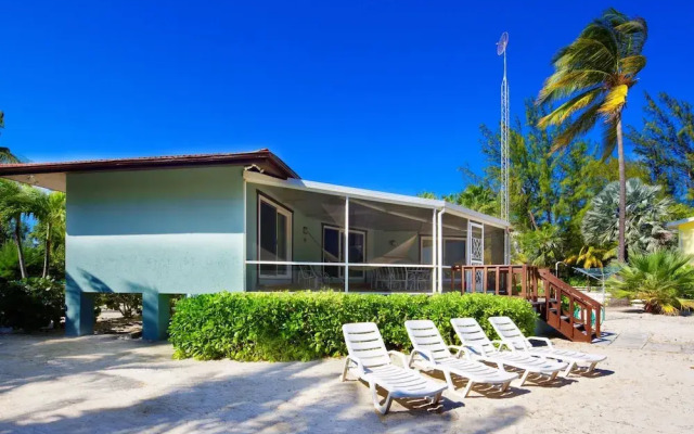 Kirk Kove by Cayman Villas