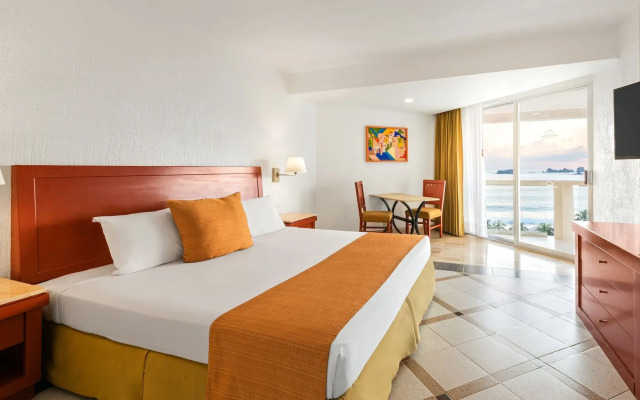 Park Royal Beach Ixtapa - All Inclusive