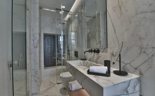 Nikiou Suites Luxury Residence