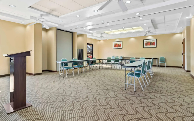 Comfort Suites Lumberton