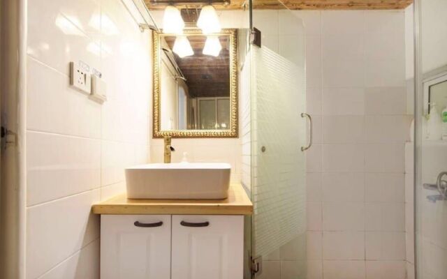 StarLive Apartment - Moonlight