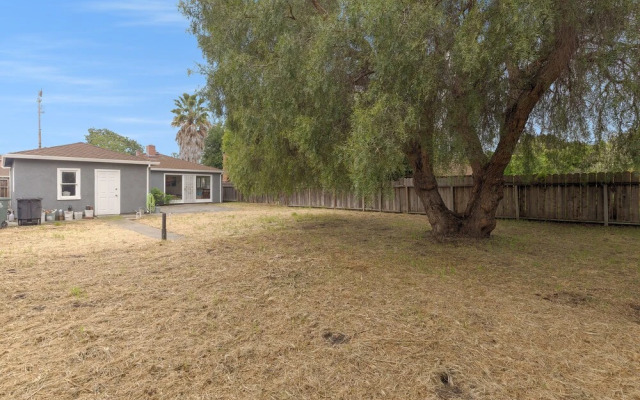 Cozy 2bd House, Minutes From Fb And Stanford Univ! 2 Bedroom Home by RedAwning
