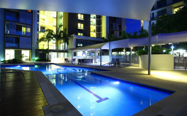 Signature Waterfront Apartments