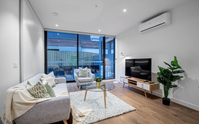 Comfy Kew Apartments
