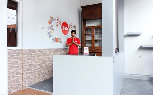OYO 121 Ayub Residence Syariah