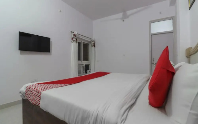 Oyo 49701 Abhi Residency White House