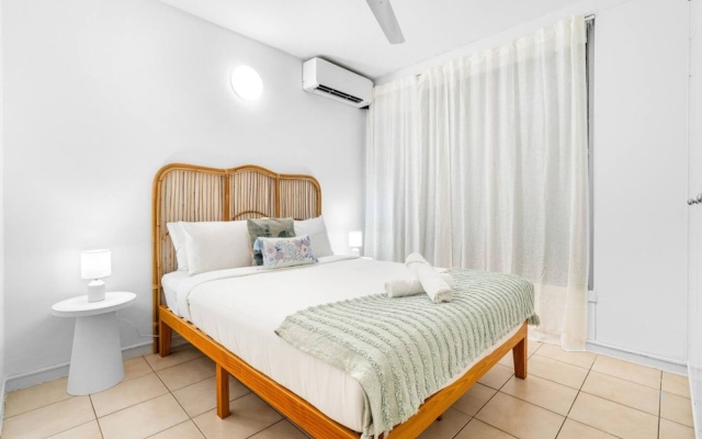 Zen Bamboo Cozy - Modern - Central – Guest Rooms – Nightcliff