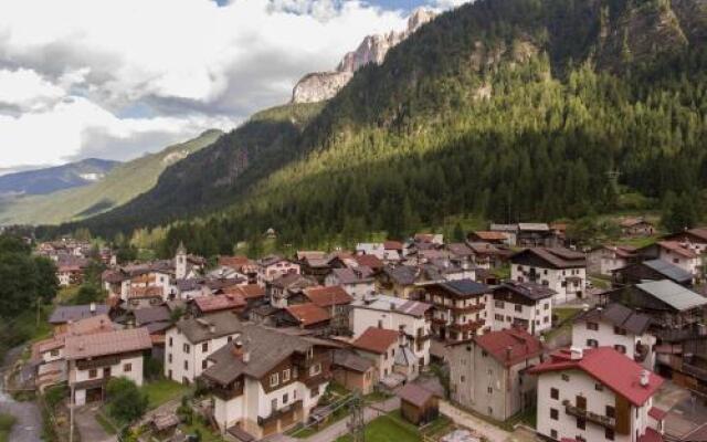 Hotel Garnì Ai Serrai