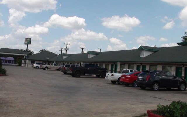 Safari Inn