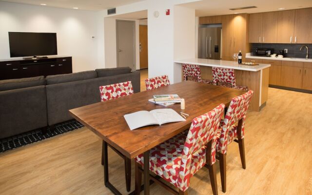 The University of Georgia Center for Continuing Education & Hotel