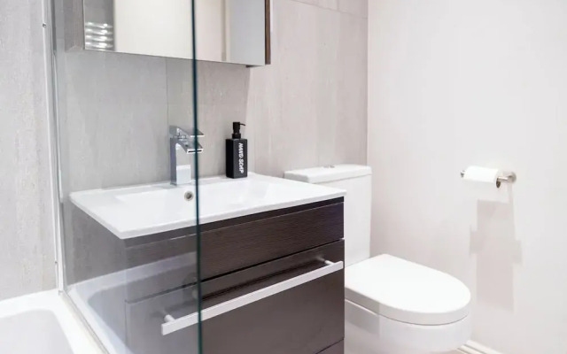 Brixton/2bed Flat/privateterrace/tv/wifi