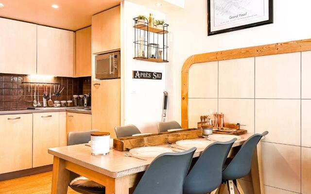 Large 2-Bedroom Apartment, Centre of Flaine Foret