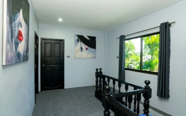 Lovely 3 Bed 3 Bath Villa 400m To Beach