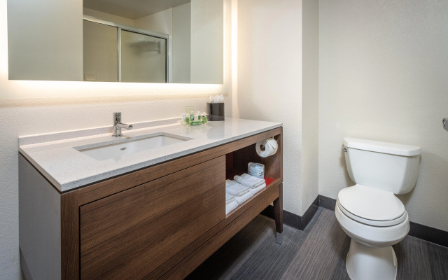 Holiday Inn Hotel & Suites Memphis - Wolfchase Galleria by IHG