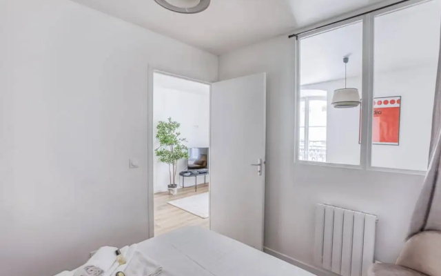 Stunning 3BR Home in the Heart of 10th Arr. Paris!