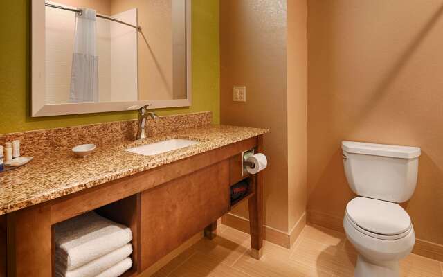 Best Western Plus Flatonia Inn