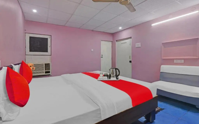 Oyo Flagship 92819 Hotel Surbhi G House