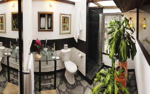 LA COLINA Hotel Cottage