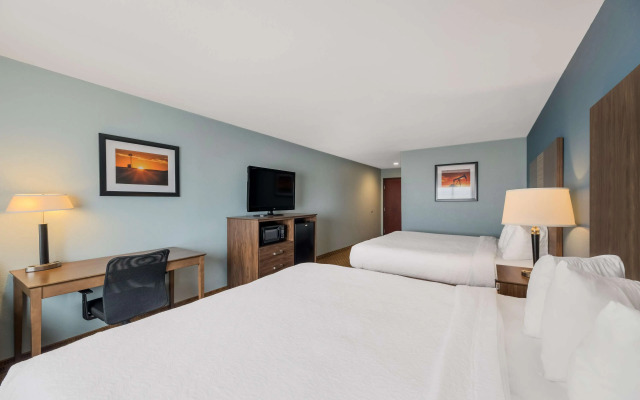 Best Western South Plains Inn & Suites