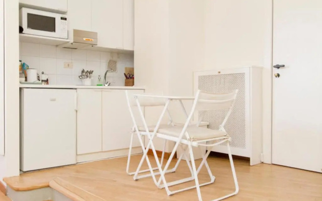 Amazing studio in San Babila